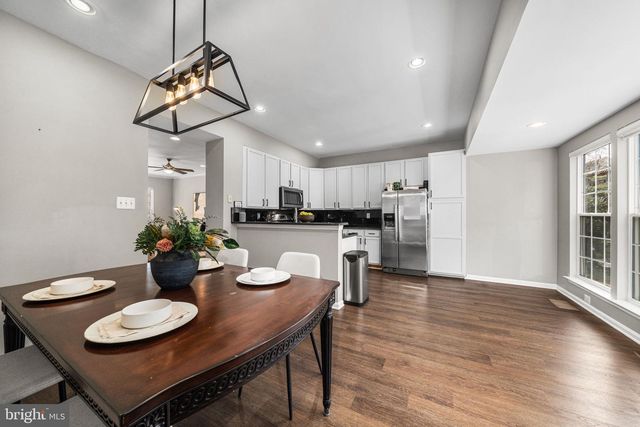 4118 FOUNTAINSIDE LN, Fairfax, VA 22030