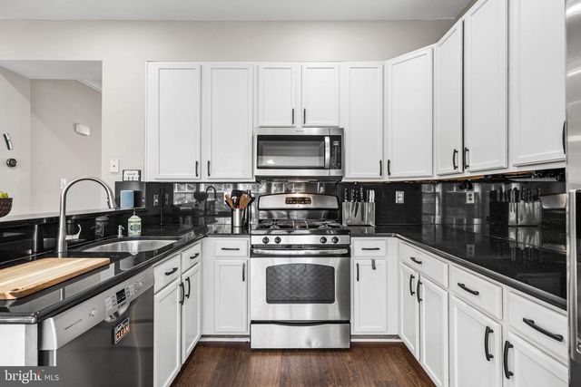 4118 FOUNTAINSIDE LN, Fairfax, VA 22030