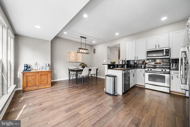 4118 FOUNTAINSIDE LN, Fairfax, VA 22030