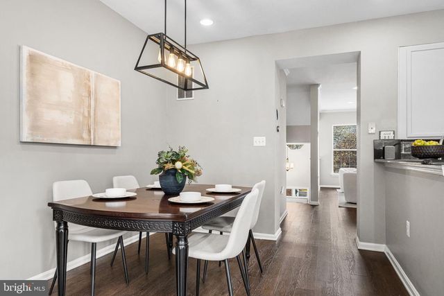 4118 FOUNTAINSIDE LN, Fairfax, VA 22030