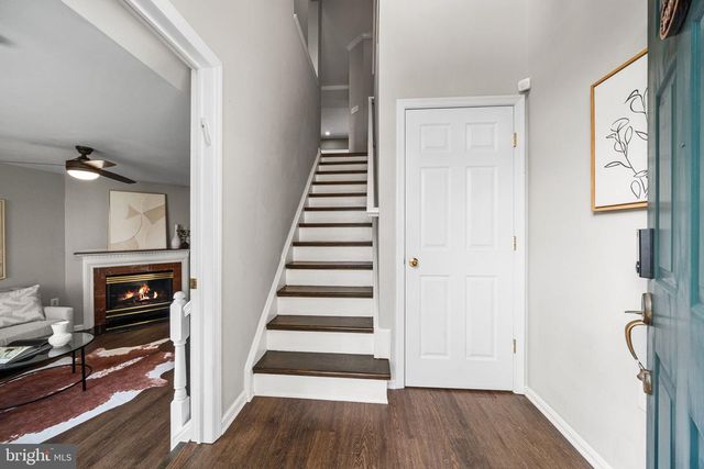 4118 FOUNTAINSIDE LN, Fairfax, VA 22030