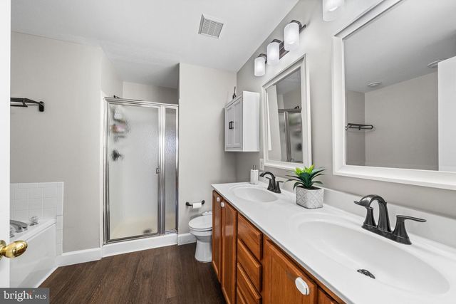 4118 FOUNTAINSIDE LN, Fairfax, VA 22030