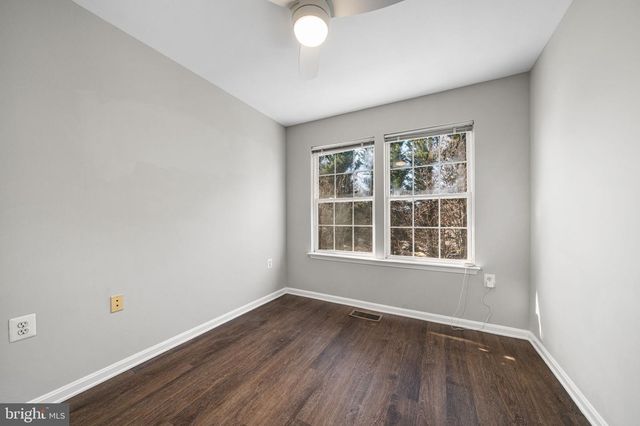 4118 FOUNTAINSIDE LN, Fairfax, VA 22030