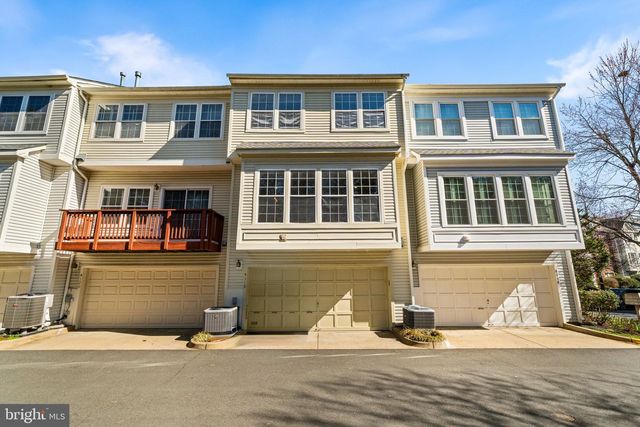4118 FOUNTAINSIDE LN, Fairfax, VA 22030