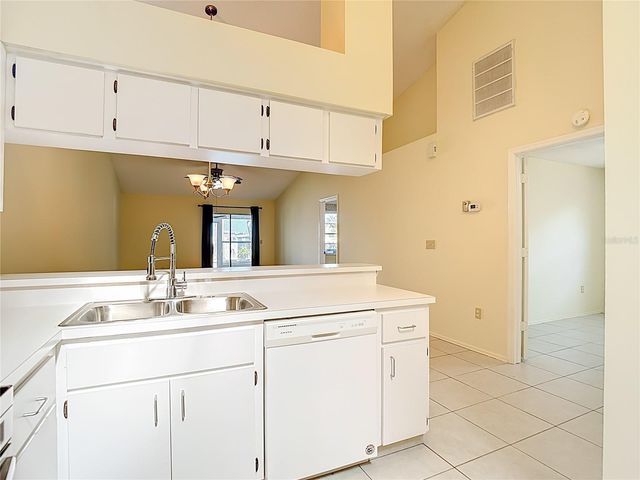 39650 US HIGHWAY 19 N 834, Tarpon Springs, FL 34689