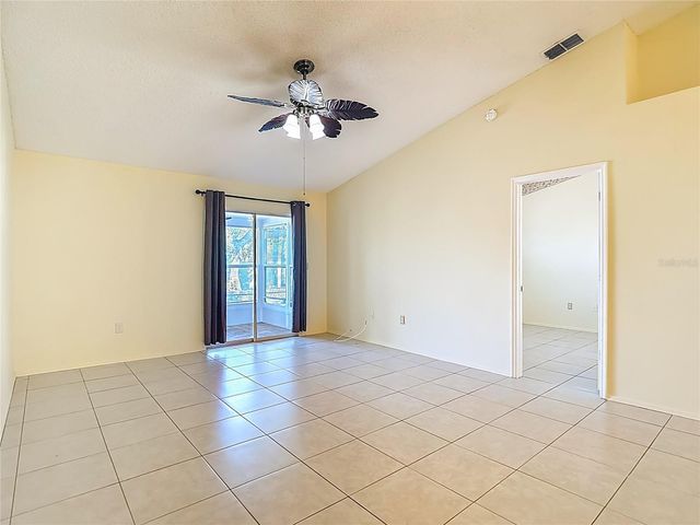 39650 US HIGHWAY 19 N 834, Tarpon Springs, FL 34689