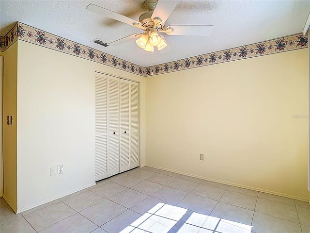 39650 US HIGHWAY 19 N 834, Tarpon Springs, FL 34689