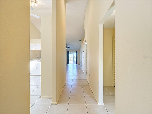 39650 US HIGHWAY 19 N 834, Tarpon Springs, FL 34689