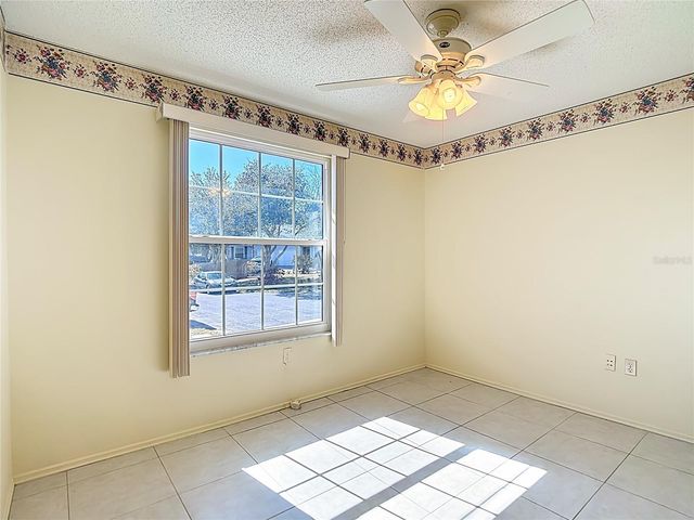 39650 US HIGHWAY 19 N 834, Tarpon Springs, FL 34689