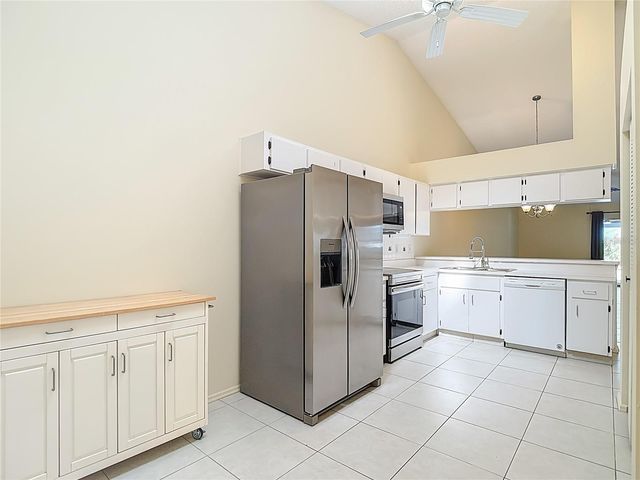 39650 US HIGHWAY 19 N 834, Tarpon Springs, FL 34689