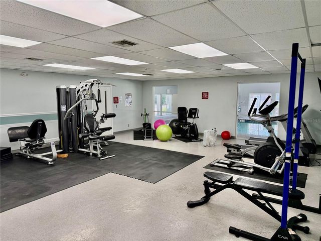 39650 US HIGHWAY 19 N 834, Tarpon Springs, FL 34689