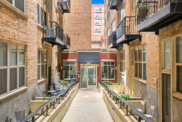 1500 W Monroe Avenue 126, Chicago, IL 60607