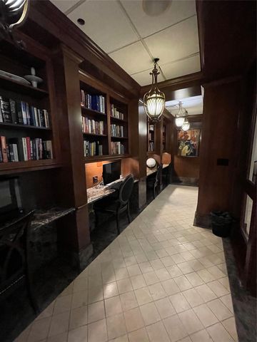 3525 Sage Rd Road 1401, Houston, TX 77056