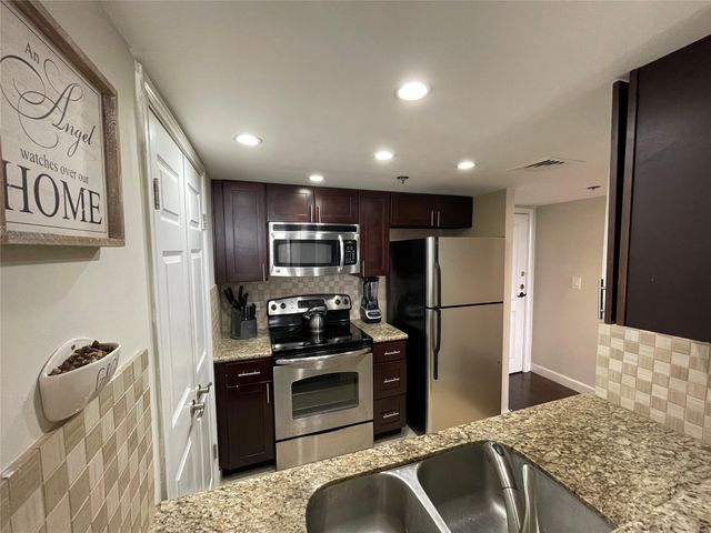 3525 Sage Rd Road 1401, Houston, TX 77056