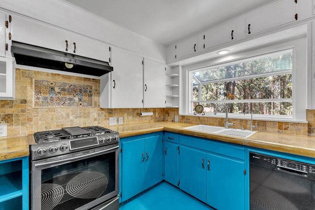 24941 Pine Cove Road, Idyllwild, CA 92549