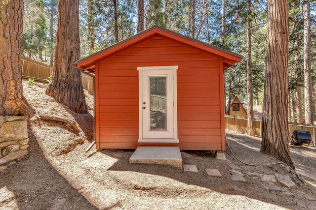 24941 Pine Cove Road, Idyllwild, CA 92549