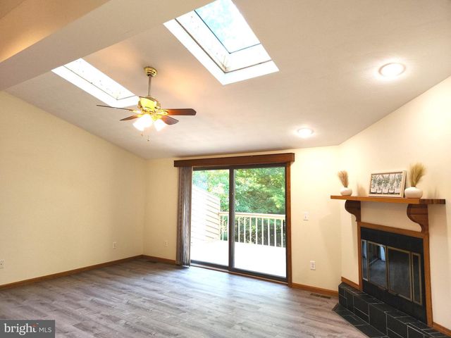 5 LAUREL BROOK DR #5, Oakland, MD 21550