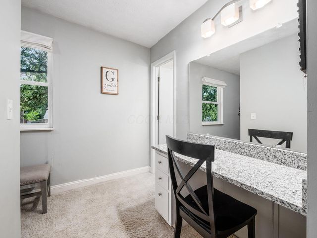 8748 Winnetka Court, Powell, OH 43065