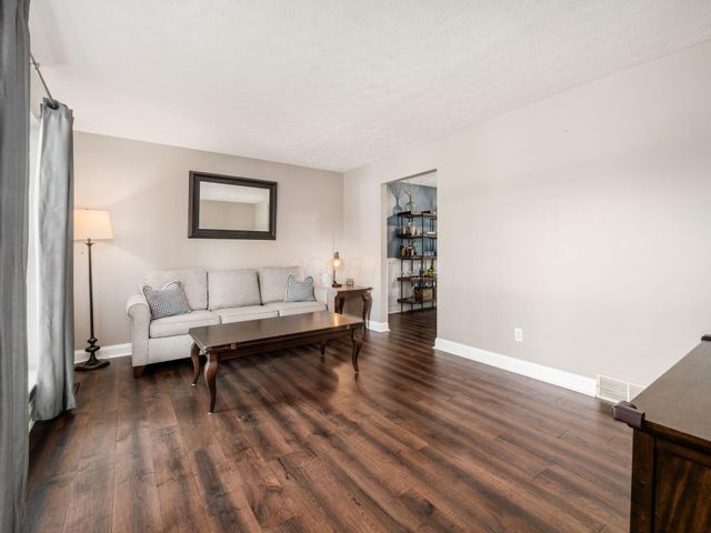 8748 Winnetka Court, Powell, OH 43065