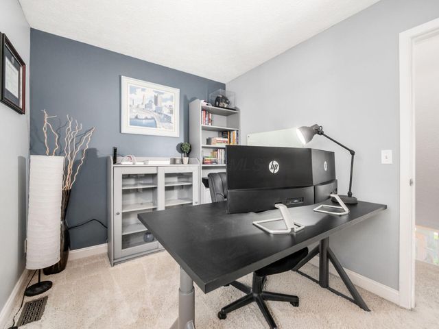 8748 Winnetka Court, Powell, OH 43065