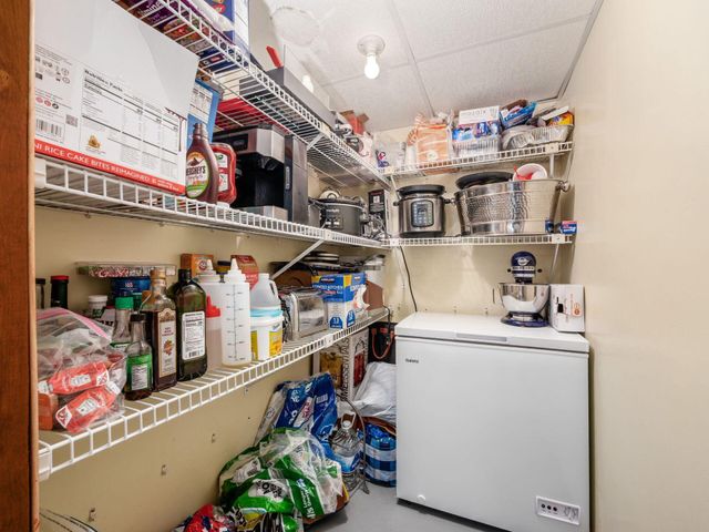 8748 Winnetka Court, Powell, OH 43065