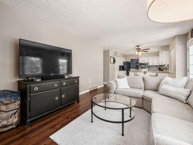 8748 Winnetka Court, Powell, OH 43065