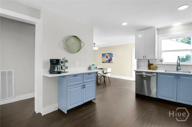 1107 Derenne Drive, Savannah, GA 31406