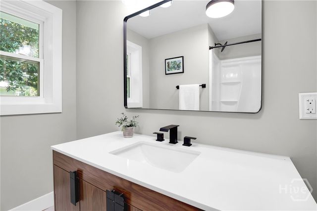 1107 Derenne Drive, Savannah, GA 31406