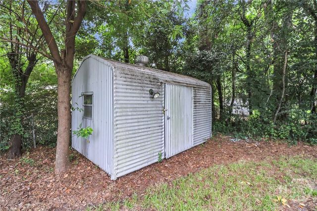1107 Derenne Drive, Savannah, GA 31406