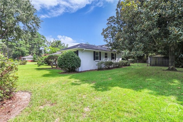 1107 Derenne Drive, Savannah, GA 31406