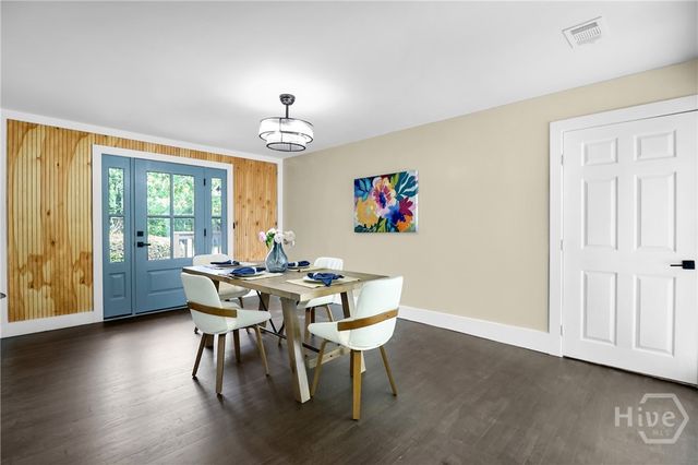 1107 Derenne Drive, Savannah, GA 31406