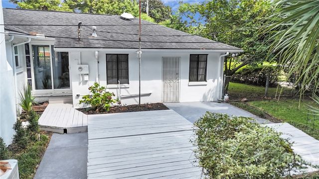 1107 Derenne Drive, Savannah, GA 31406