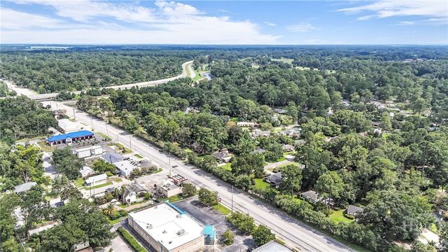 1107 Derenne Drive, Savannah, GA 31406