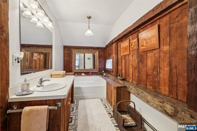 164 E Saddle River Road, Saddle River, NJ 07458