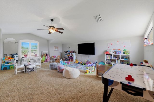 2691 LAKEBREEZE LANE S, Clearwater, FL 33759