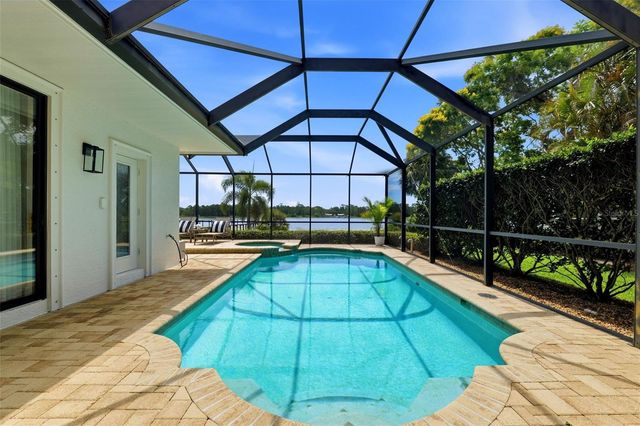 2691 LAKEBREEZE LANE S, Clearwater, FL 33759