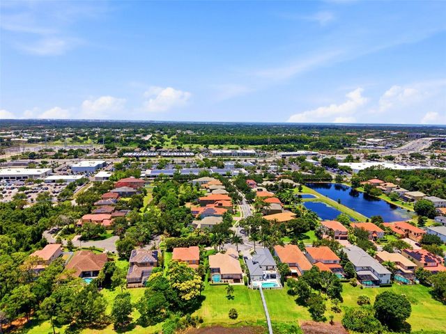 2691 LAKEBREEZE LANE S, Clearwater, FL 33759