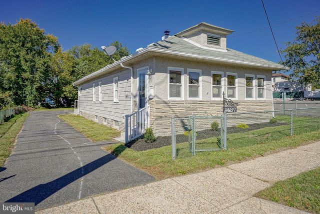 8137 HOLMAN AVE, Pennsauken, NJ 08110