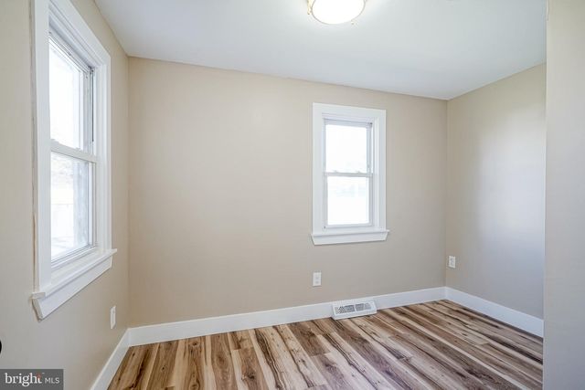 8137 HOLMAN AVE, Pennsauken, NJ 08110