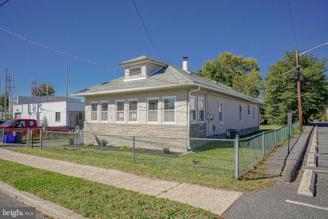 8137 HOLMAN AVE, Pennsauken, NJ 08110