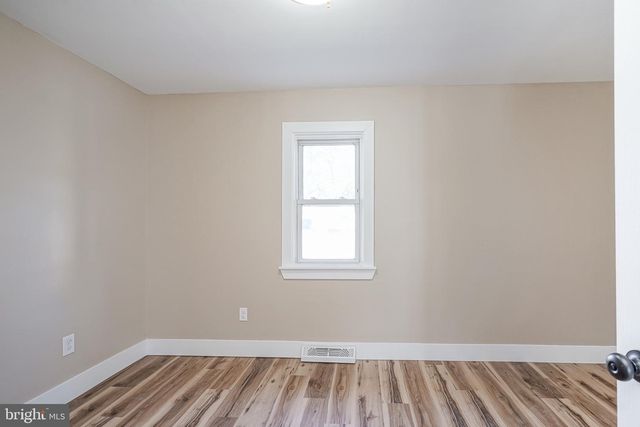 8137 HOLMAN AVE, Pennsauken, NJ 08110
