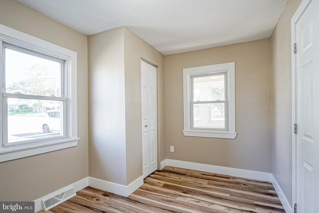 8137 HOLMAN AVE, Pennsauken, NJ 08110