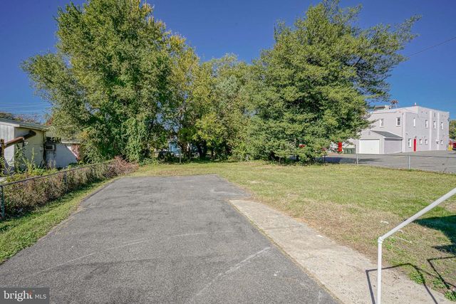 8137 HOLMAN AVE, Pennsauken, NJ 08110