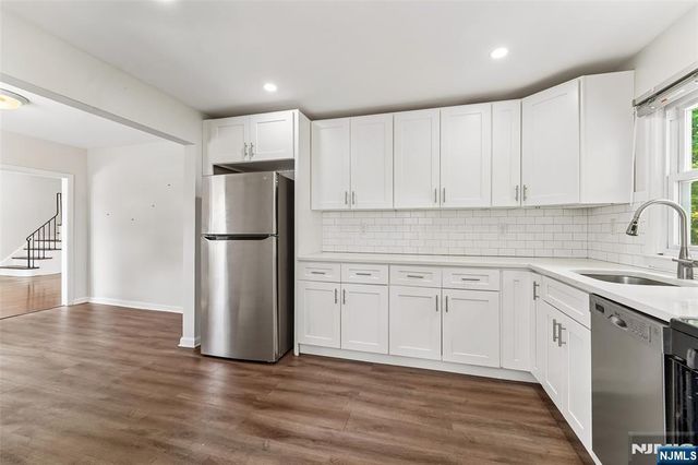42 Ridgewood Avenue, Paramus, NJ 07652