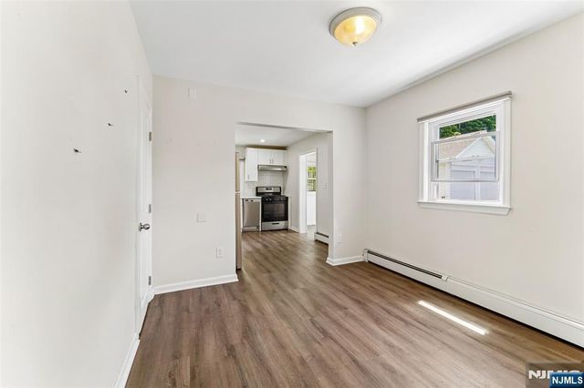 42 Ridgewood Avenue, Paramus, NJ 07652