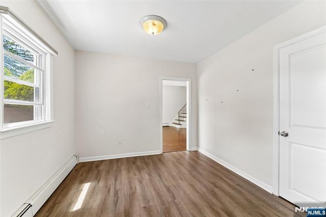 42 Ridgewood Avenue, Paramus, NJ 07652