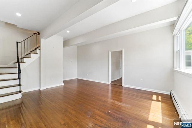 42 Ridgewood Avenue, Paramus, NJ 07652