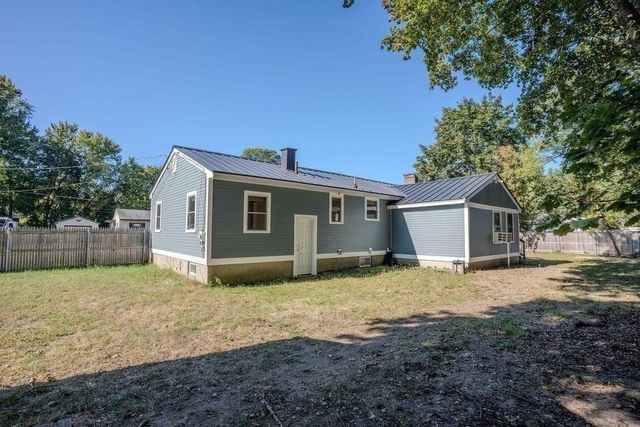 42 Lannon Ave, Dracut, MA 01826