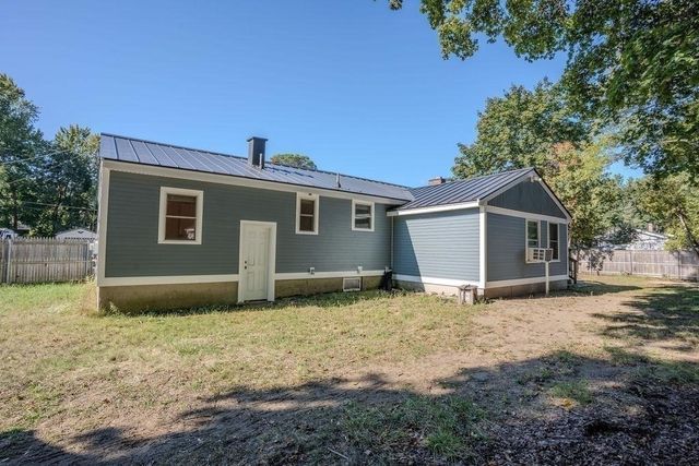 42 Lannon Ave, Dracut, MA 01826