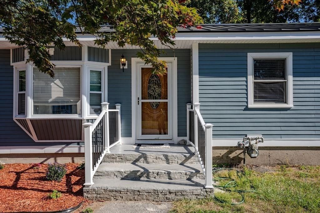 42 Lannon Ave, Dracut, MA 01826